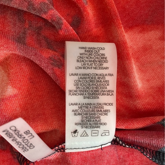 Calvin Klein floral top with gold chain detail - Picture 3 of 6